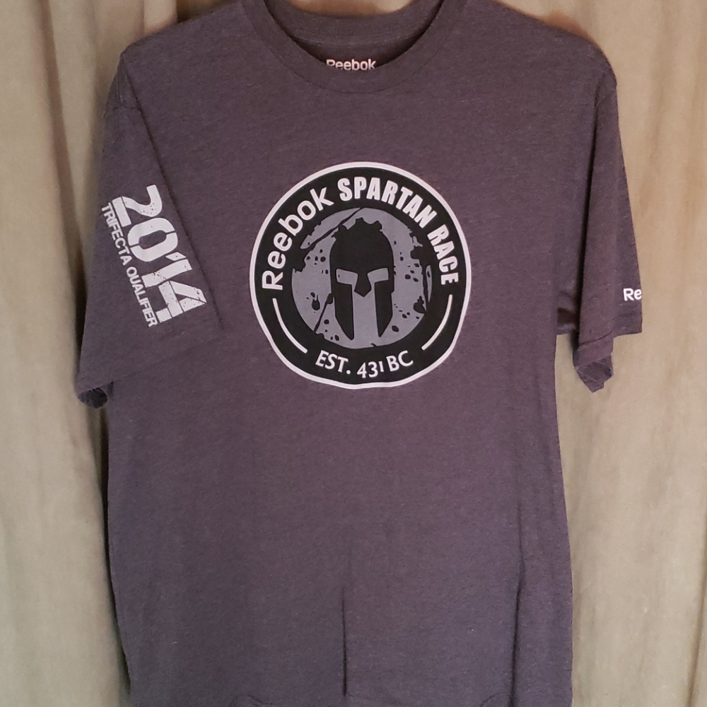 Mens size L Reebok spartan T
